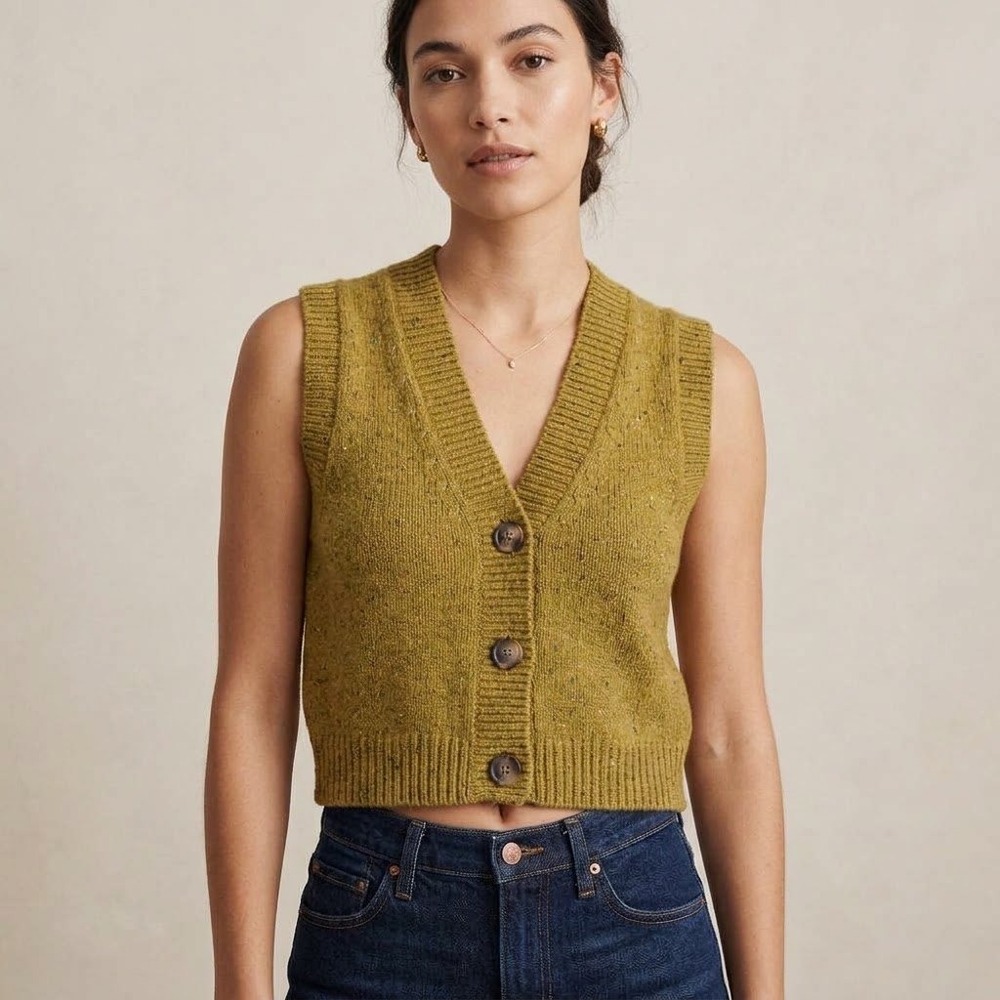 Madewell Donegal Button Front Sweater Vest in Mustard Yellow Women Size S